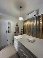 Shore 2 Tower 2 Unit 1289