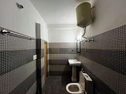 Young Monk Hostel Jibhi