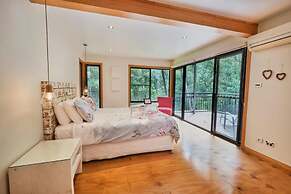 Ecoasis Mami Wata Rainforest Haven