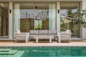 Akal Pool Villa