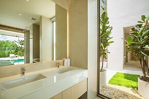 Akal Pool Villa