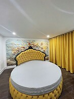 Diamond Hotel