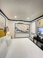 Diamond Hotel