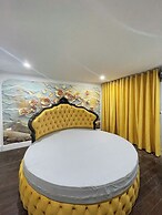 Diamond Hotel