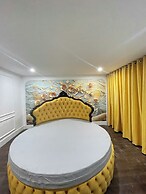 Diamond Hotel