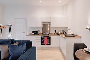Prescott Court by Guestz