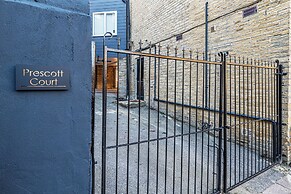 Prescott Court by Guestz
