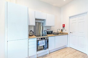 Prescott Court by Guestz