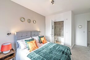 Prescott Court by Guestz