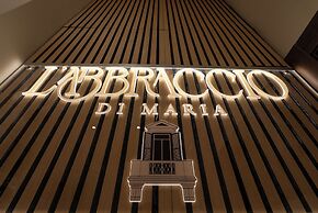 l'abbraccio di Maria