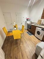 Room-216 High Street Abroath