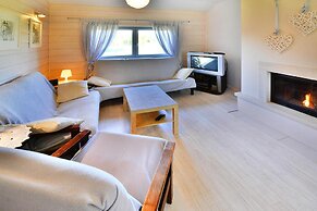 Large Holiday Home With Private Garden