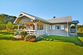 Large Holiday Home With Private Garden