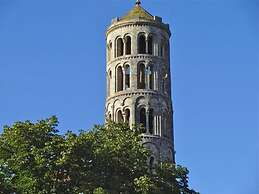 Chez Vous a Uzes, Heated Pool, Garden, Historic Centre