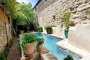 Chez Vous a Uzes, Heated Pool, Garden, Historic Centre