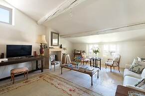 Chez Vous a Uzes, Heated Pool, Garden, Historic Centre