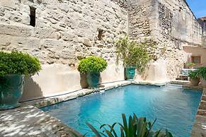 Chez Vous a Uzes, Heated Pool, Garden, Historic Centre