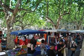 Chez Vous a Uzes, Heated Pool, Garden, Historic Centre