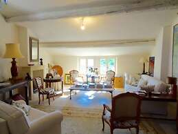 Chez Vous a Uzes, Heated Pool, Garden, Historic Centre