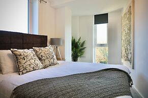 Coates House by Guestz