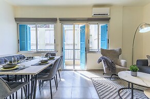 Cove - 2Br Apt W Balcony in Mar Mikhael