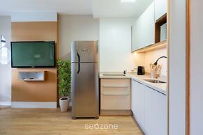 Fully Equipped Accommodations in a Building With Pool and gym in Downt