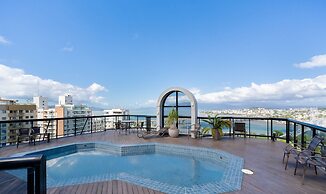 Fully Equipped Accommodations in a Building With Pool and gym in Downt