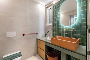 Elysia  - 2-Br Apt & Balcony in Athens