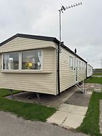 Seaside Charm Cabin Retreat in Rhyl