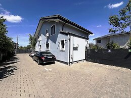 Villagrey Residence Tunari