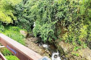 Torraille Waterfall Villas