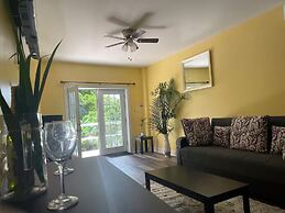 Torraille Waterfall Villas