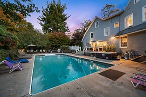 West Point Villa - Jacuzzi Pool BBQ Games Pets