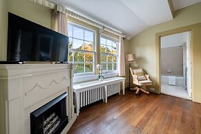 West Point Villa - Jacuzzi Pool BBQ Games Pets