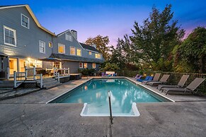 West Point Villa - Jacuzzi Pool BBQ Games Pets