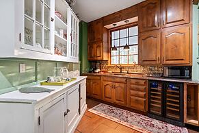 West Point Villa - Jacuzzi Pool BBQ Games Pets