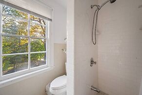 West Point Villa - Jacuzzi Pool BBQ Games Pets