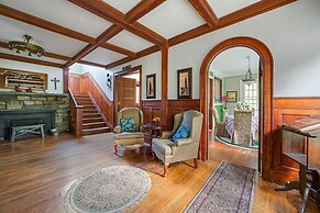 West Point Villa - Jacuzzi Pool BBQ Games Pets