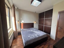 Yarema Forest House