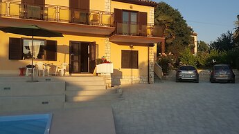Pablo accommodation