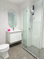 Luck Hotel Huai Khwang MRT Ratchada