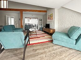 Charming Entire Apartment in Saint-gilles, Brussels