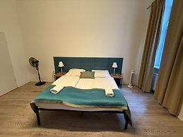 Spacious 3BR Apt Heart of Vienna