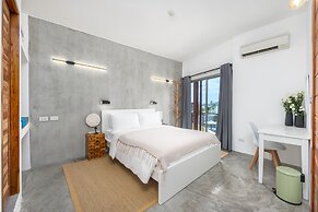 2 Bdr SEAVIEW condo on Bangrak beach