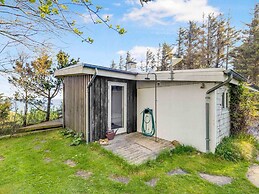 5 Star Holiday Home in Fur