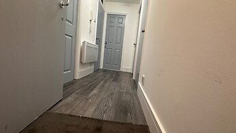 Apartment - Sleeps 4 - City Base - District Line