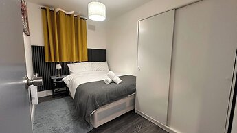 Apartment - Sleeps 4 - City Base - District Line