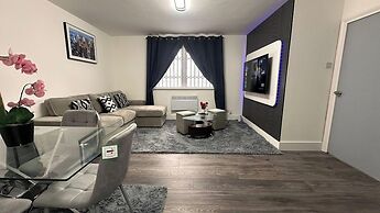 Apartment - Sleeps 4 - City Base - District Line