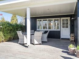 5 Star Holiday Home in Vaeggerlose