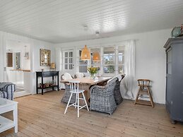 5 Star Holiday Home in Vaeggerlose